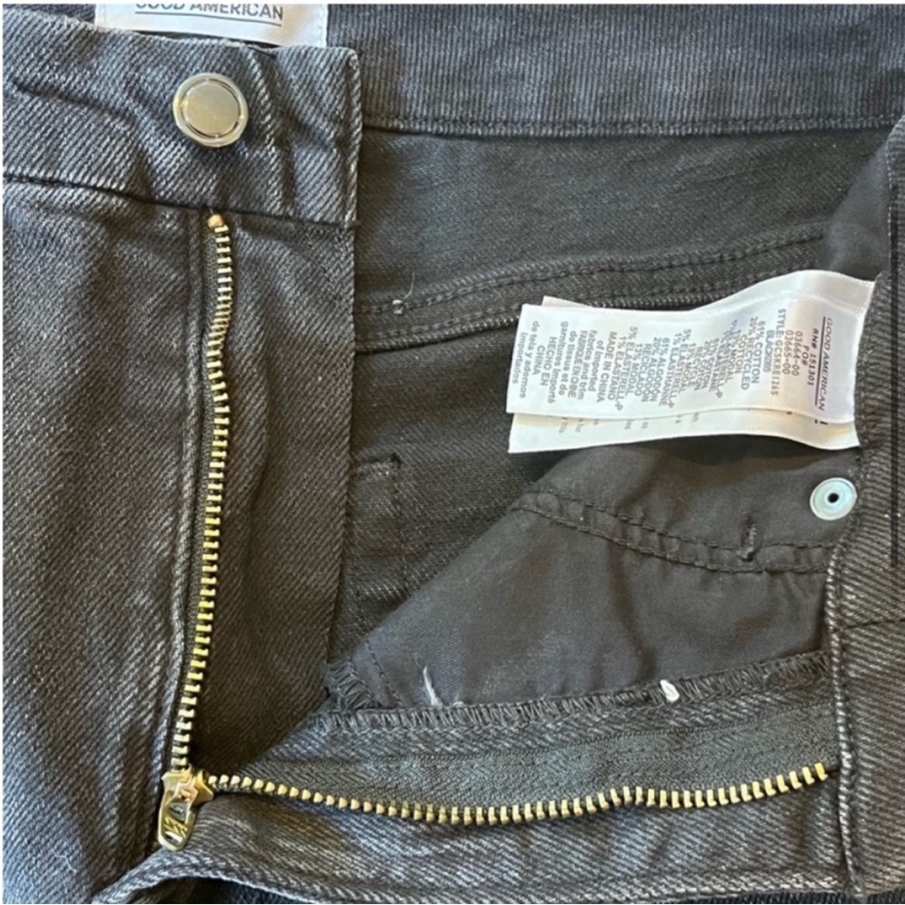 NWT Good American Good Curve High Rise Raw Hem Distressed Black Jeans ten (10) - Picture 5 of 11